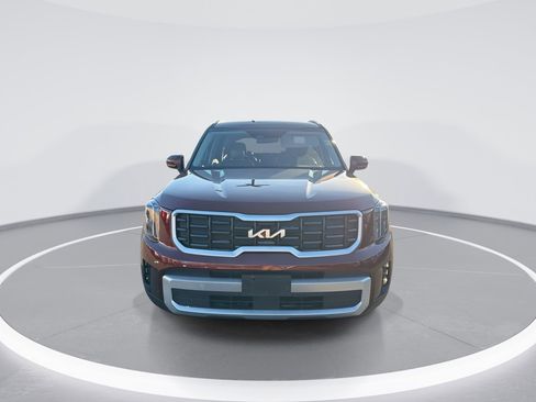 Used 2023 Kia Telluride S image 3