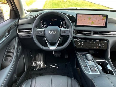 Certified 2025 INFINITI QX60 Luxe image 19