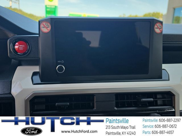 Used 2024 Toyota Tacoma TRD Off-Road AWD/4WD image 20