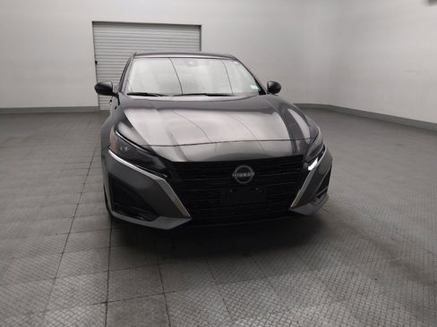 Used 2025 Nissan Altima 2.5 S FWD image 14