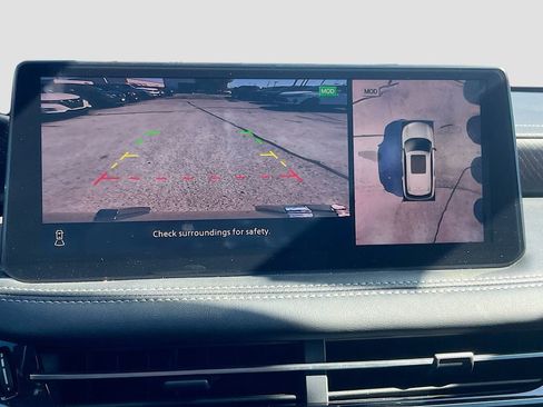 Used 2023 INFINITI QX60 Sensory w/ Vision Package FWD image 14