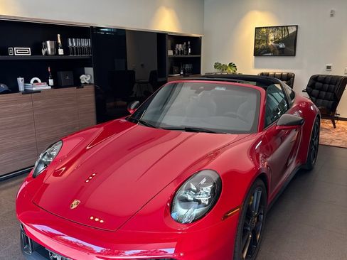 Certified 2026 Porsche 911 Targa 4 GTS AWD/4WD image 7