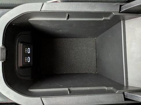 Used 2024 Toyota RAV4 XLE FWD image 20