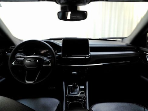 Used 2025 Jeep Compass Latitude w/ Altitude Special Edition image 29