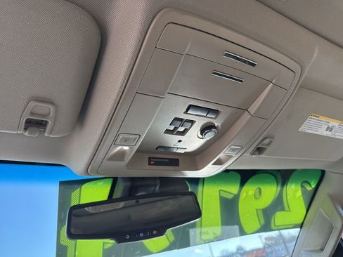 Used 2020 GMC Yukon XL SLT w/ Premium Edition image 22