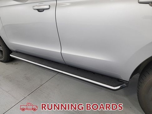 Used 2020 Ford Expedition XLT w/ Equipment Group 202A AWD/4WD image 33