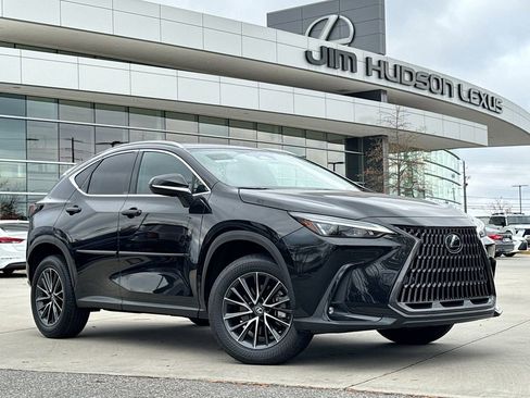 Used 2023 Lexus NX 250 FWD w/ Premium Package image 2