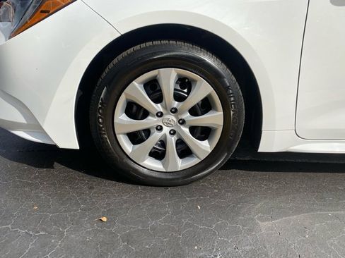 Used 2023 Toyota Corolla LE image 8