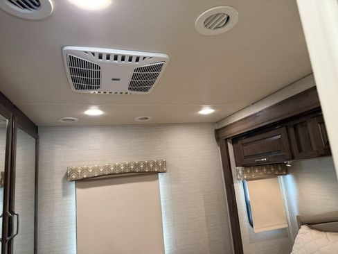 Used 2018 Ford E-450 and Econoline 450 Super Duty w/ Motorhome Prep Package RWD image 61