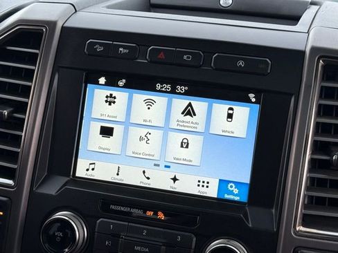 Certified 2018 Ford F150 Raptor w/ Equipment Group 802A Luxury image 23