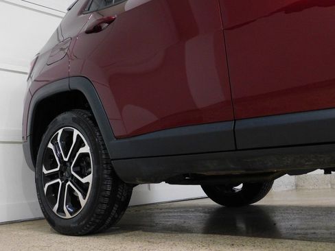 Used 2022 Jeep Compass Limited image 11