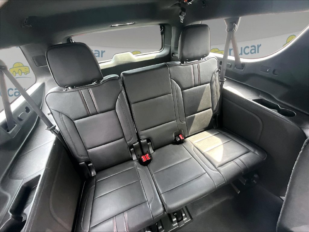 Used 2021 Chevrolet Suburban RST w/ Luxury Package AWD/4WD image 16