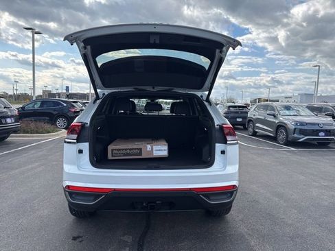 New 2026 Volkswagen Atlas Cross Sport SE AWD/4WD image 33