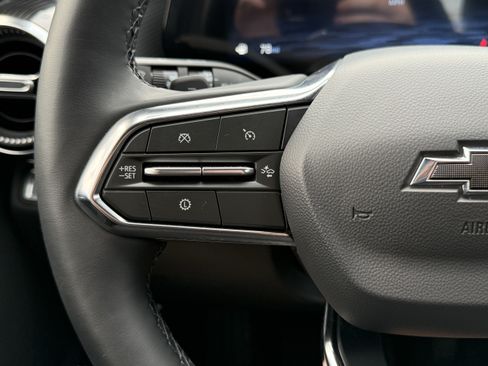Used 2026 Chevrolet Equinox LT w/ Convenience Package II FWD image 17