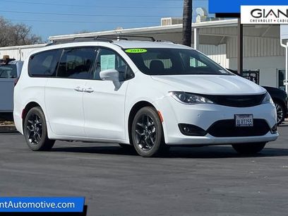Used 2019 Chrysler Pacifica Touring-L w/ Advanced Safetytec Group
