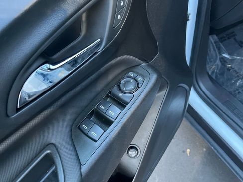 Used 2024 Chevrolet Equinox RS image 22