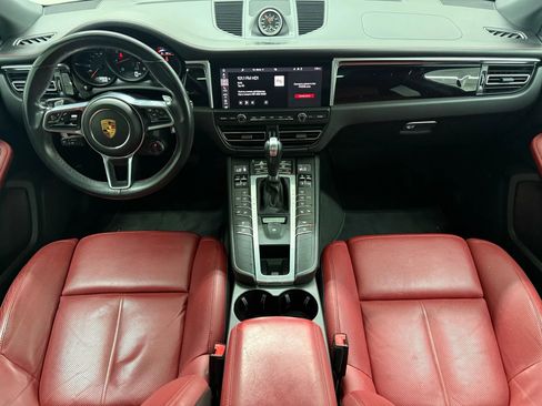 Used 2019 Porsche Macan image 2