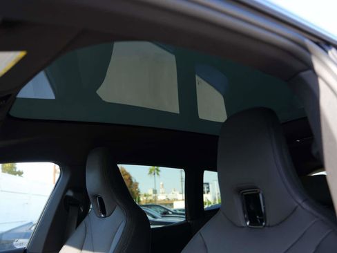 Used 2025 BMW iX xDrive50 image 20