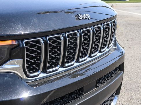 Used 2021 Jeep Grand Cherokee L Limited image 4