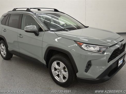 Used 2019 Toyota RAV4 XLE w/ Convenience Package image 7