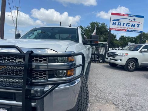Used 2019 Chevrolet Silverado 2500 W/T w/ Snow Plow Prep Package AWD/4WD image 1