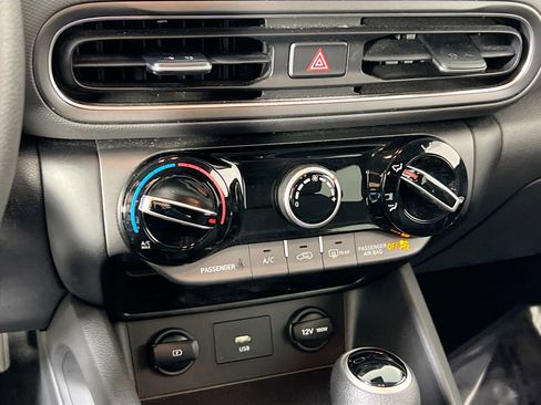 Used 2023 Hyundai Kona SEL image 15