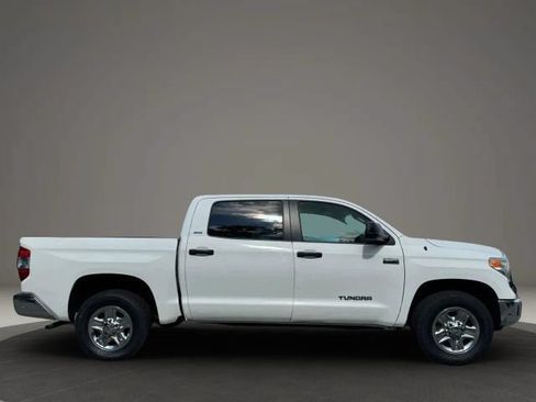 Used 2014 Toyota Tundra SR5 w/ SR5 Upgrade Package AWD/4WD image 6