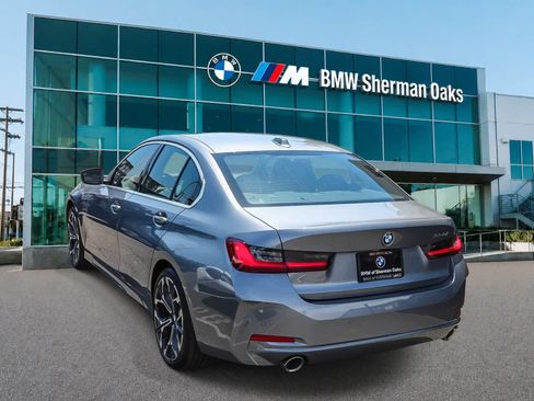 Used 2026 BMW 330i Sedan w/ Premium Package RWD image 6