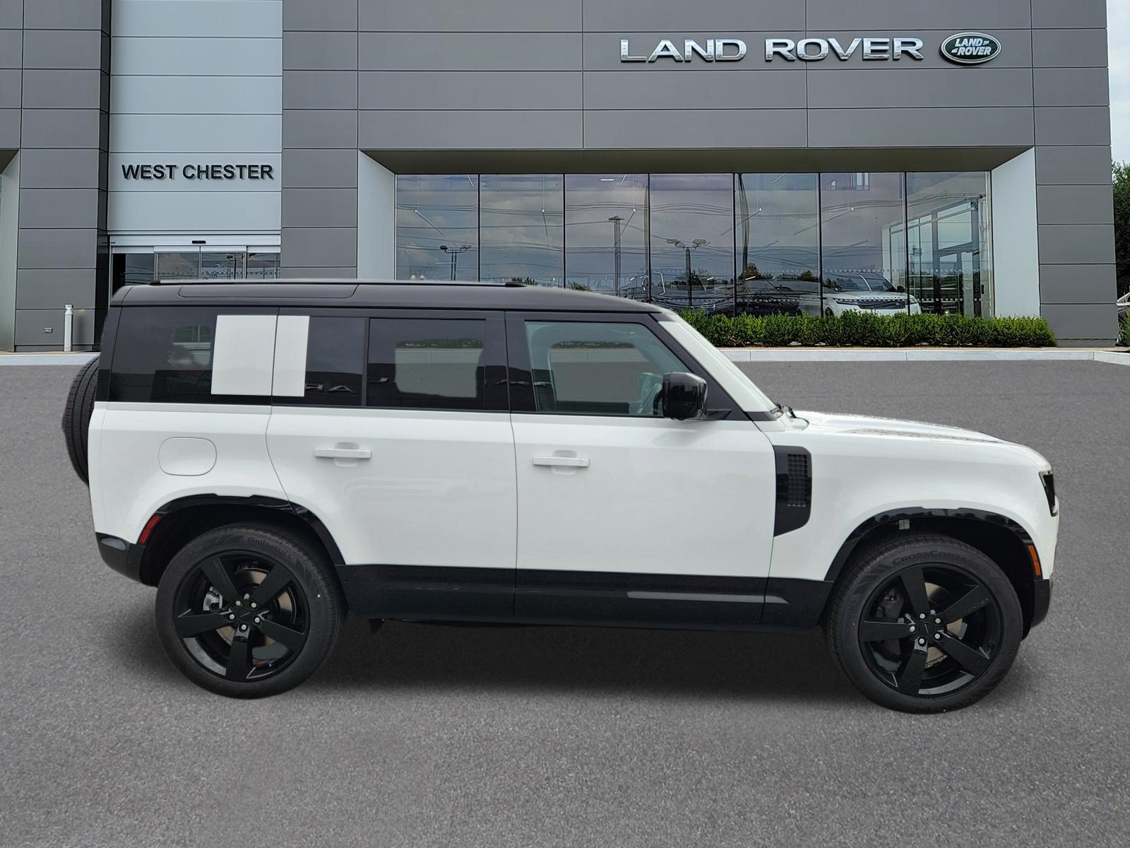 New 2026 Land Rover Defender 110 X-Dynamic SE AWD/4WD image 6