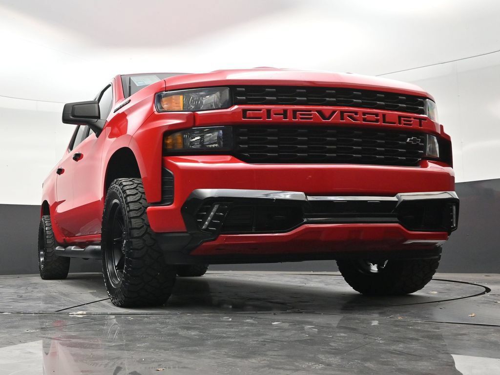 Used 2021 Chevrolet Silverado 1500 Custom w/ LPO, Blackout Package RWD image 26