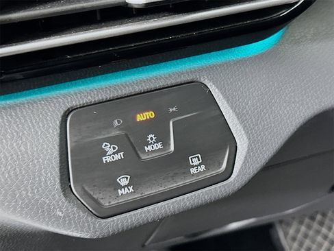 Used 2023 Volkswagen ID.4 Pro S image 10