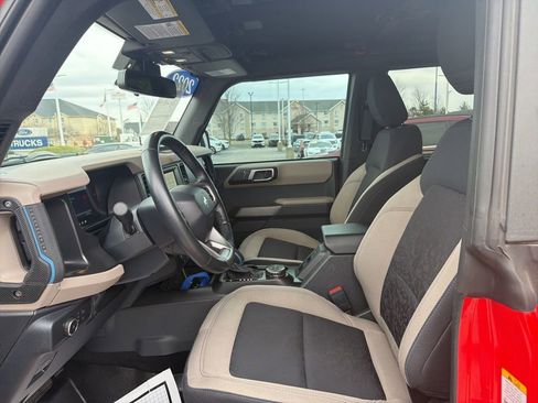 Used 2022 Ford Bronco Wildtrak image 4