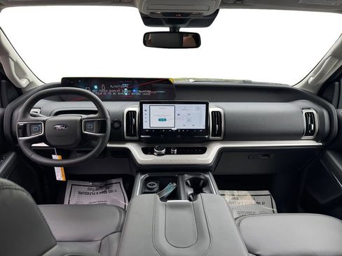 New 2026 Ford Expedition Active RWD image 12