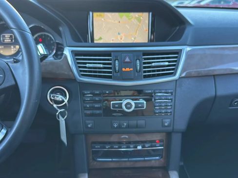Used 2011 Mercedes-Benz E 350 Sedan image 31