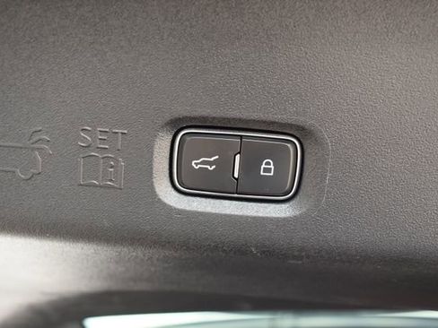 Used 2025 Ford Expedition Max Active AWD/4WD image 47