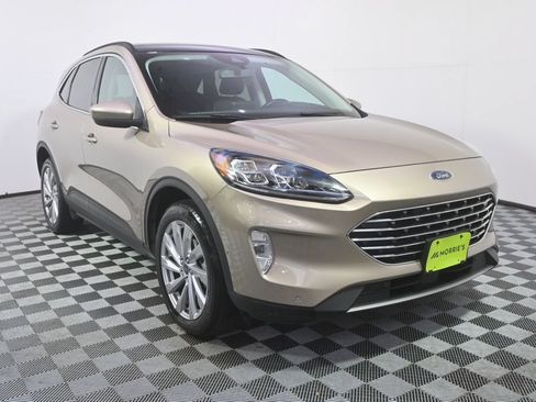 Used 2021 Ford Escape Titanium w/ Titanium Elite Package AWD/4WD image 9