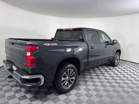 Used 2024 Chevrolet Silverado 1500 LT image 2