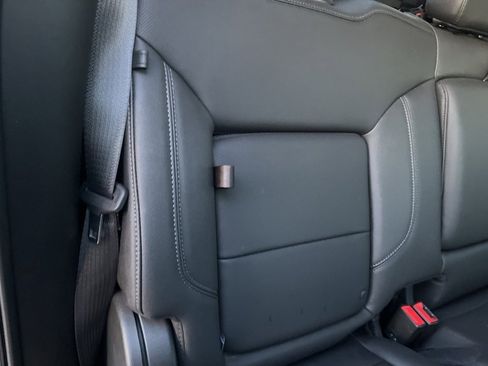 Certified 2022 Chevrolet Silverado 1500 LTZ w/ LTZ Convenience Package II image 25