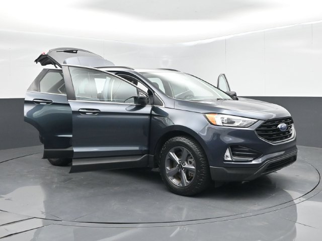 Certified 2022 Ford Edge SEL w/ Sport Appearance Package AWD/4WD image 61