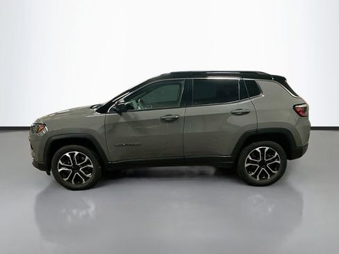 Used 2023 Jeep Compass Limited image 9