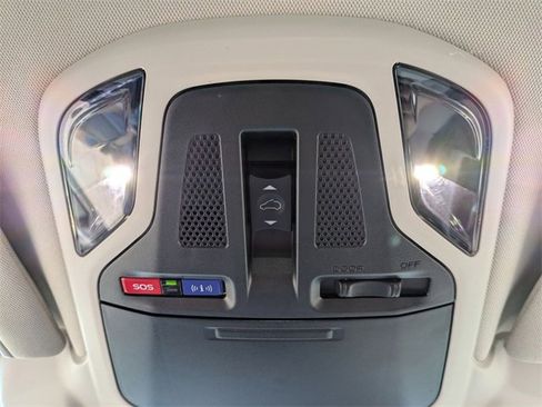 Used 2021 Subaru Outback Premium image 14