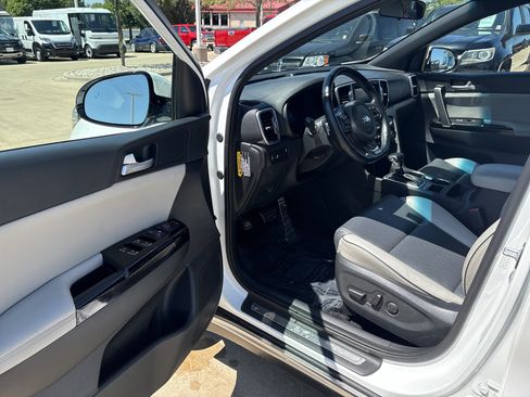 Used 2019 Kia Sportage EX w/ EX Sport Appearance Package AWD/4WD image 10