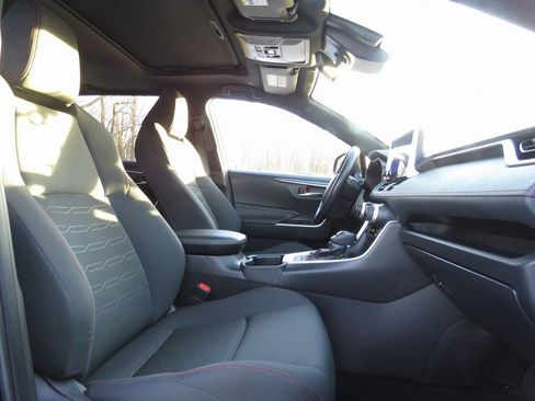 Used 2023 Toyota RAV4 SE w/ Weather & Moonroof Package image 13