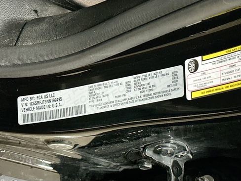 Used 2022 RAM 1500 Laramie image 33