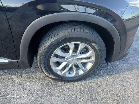Used 2019 Hyundai Santa Fe SE image 17