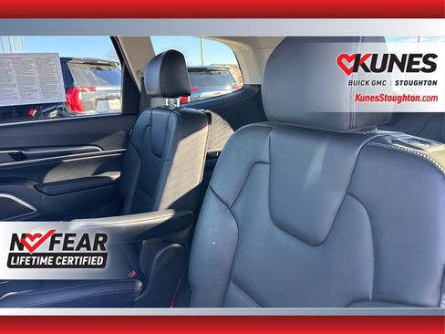 Used 2025 Kia Telluride S image 35