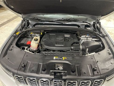 Certified 2021 Jeep Grand Cherokee L Summit w/ Luxury Tech Group V image 27