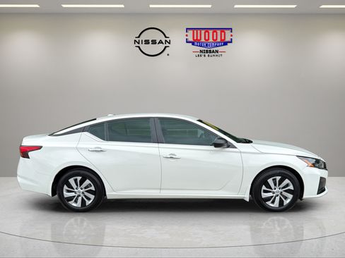 Certified 2025 Nissan Altima 2.5 S FWD image 2