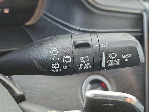 Used 2022 Jeep Grand Cherokee L Limited image 24