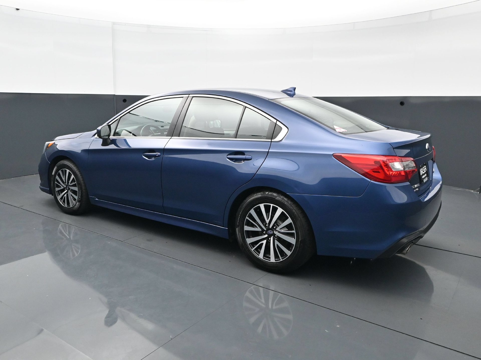 Used 2019 Subaru Legacy 2.5i Premium AWD/4WD image 4